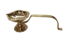 Vrinda Metal Art Brass Diya for Pooja, Oil lamp Diya for Daily Pooja/Diwali Pooja Traditional Brass Diya for Puja , Diya for Home mandir, Brass Diya for Pooja