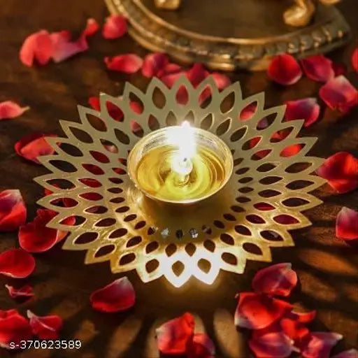 Designer Sunlight Payali Brass Diya Traditional Decorative Diwali Pujan Room Mandir Oil Lamp Indian Handmade vilakku Nilavilakku Deepak for Home Wall Decor Indian Housewarming Return Gift , Taj collection Brass (Pack of 4) Table Diya