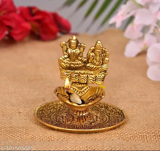 Merchino Colllections Metal Laxmi Ganesh Hand Diya with for Pooja or as Puja Article Hath Diya Deepak Oil Lamp Home & Office Decorative